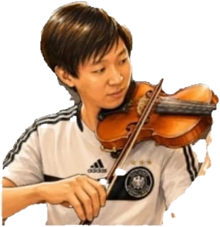 陆老师 playing the violin
